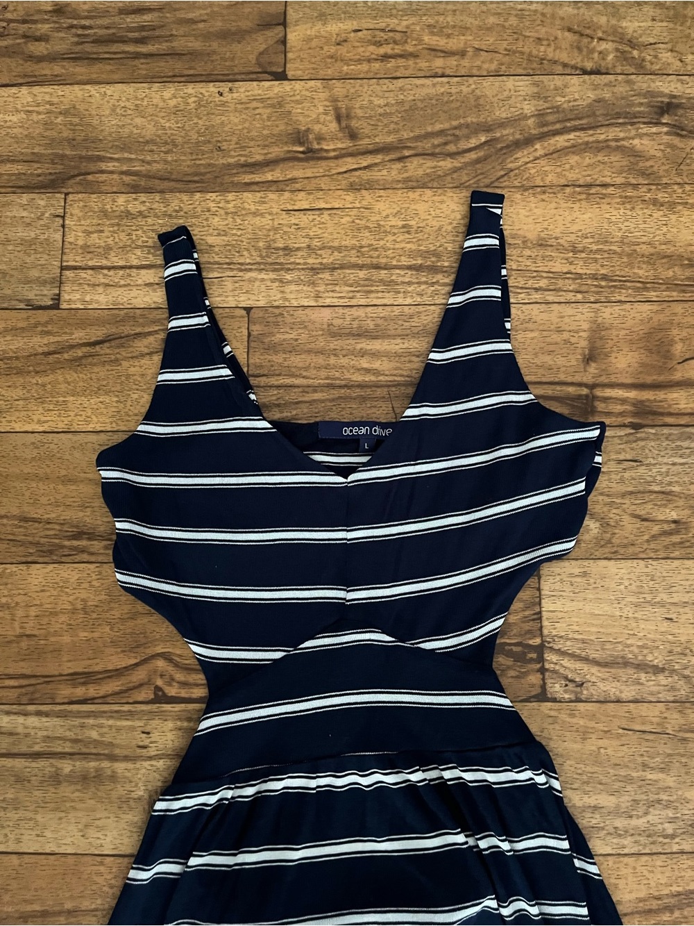 Ocean Drive Navy Striped Cutout Maxi Dress Size Large - Picture 3 of 7
